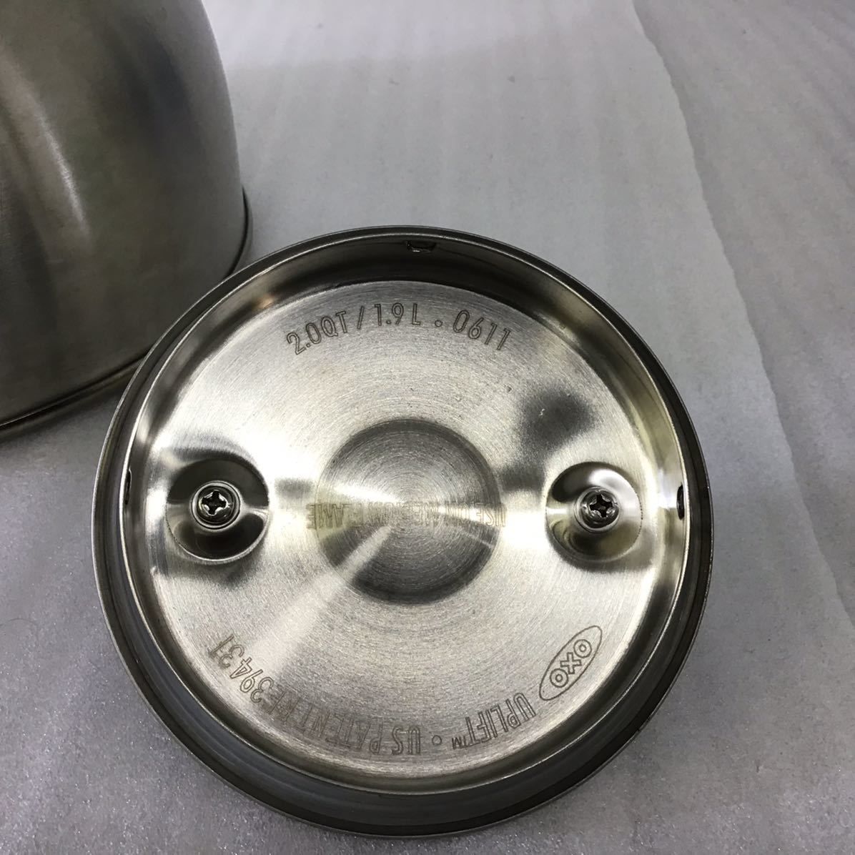 ［新品未使用］OXO オクソーアップリフトケトル IH対応 OXO（キッチン用品） OXO オクソー アップリフトケトル 2.3L IH対応