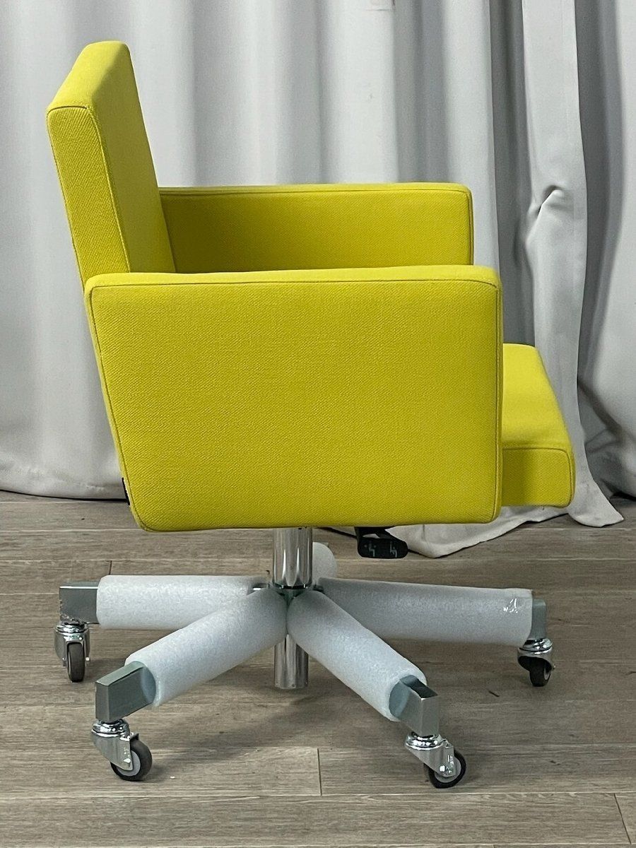 アーム ダイニング