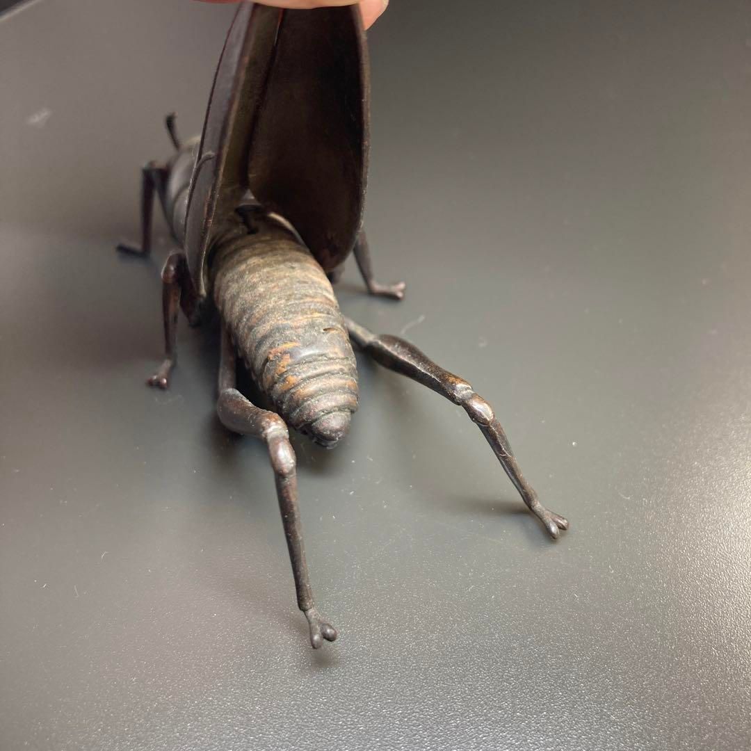 古銅自在バッタ置物