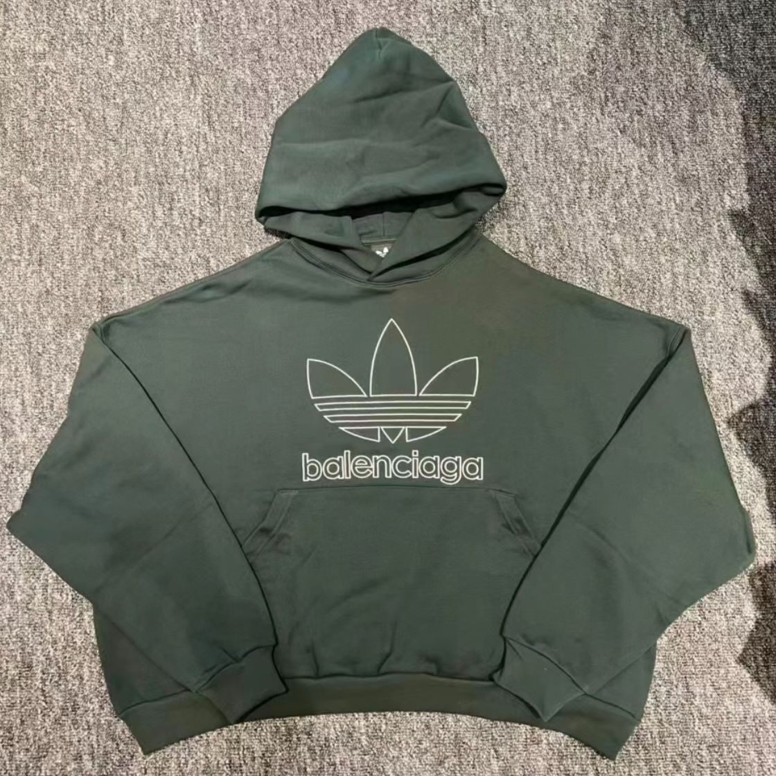 新品未使用 BALENCIAGA × ADIDAS HOODIE OVERSIZED - メルカリ