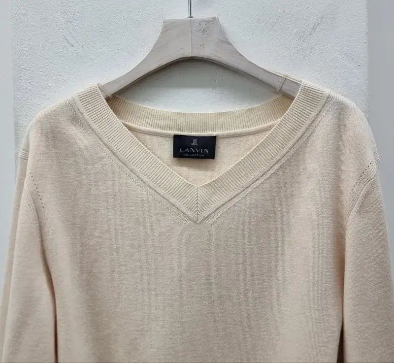 LANVIN