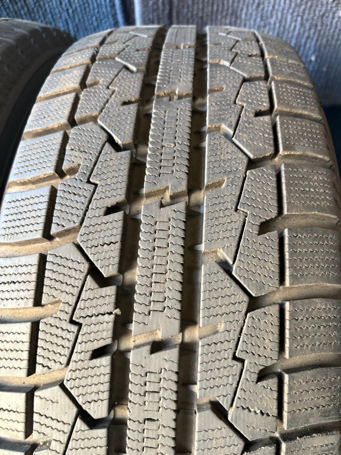 製造 溝7.5～9分山 TOYO OBSERVE GARIT GIZ 4本 205 55R16 スタッドレス ASP3249
