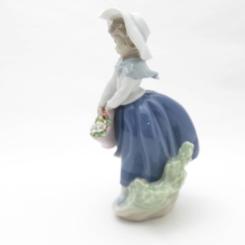 美品 LLADRO リヤドロ 5222 『きれいな花ばかり』 フィギュリン 1点 置物 女の子 フラワー オブジェ SM2422U 