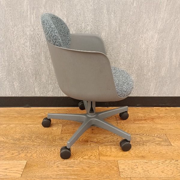 送料無料 OKAMURA オカムラ フローリス Floris ミーティングチェア CS71ME-F7Q3 製 ミディアムブルー グレイッシュブルー 会議用チェア ミーティングチェア