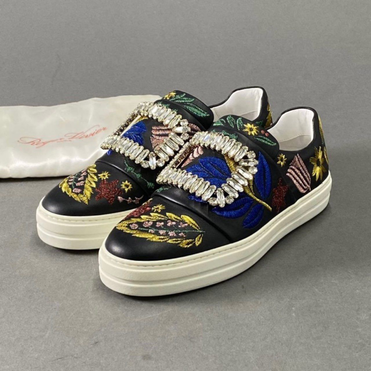 1g9 Roger Vivier ロジェヴィヴィエ イタリア製 ローカットスニーカー 