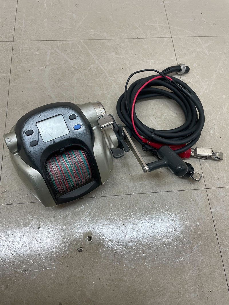 Daiwa ダイワ TANACOM-s 600w 電動リール