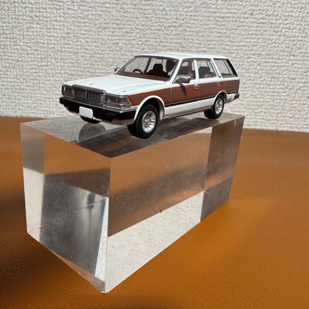 トミカリミテッドヴィンテージネオ　セドリック V20 ターボ　SGL 白 Amazon | トミカリミテッドヴィンテージ ネオ 1/64 LV-N209a