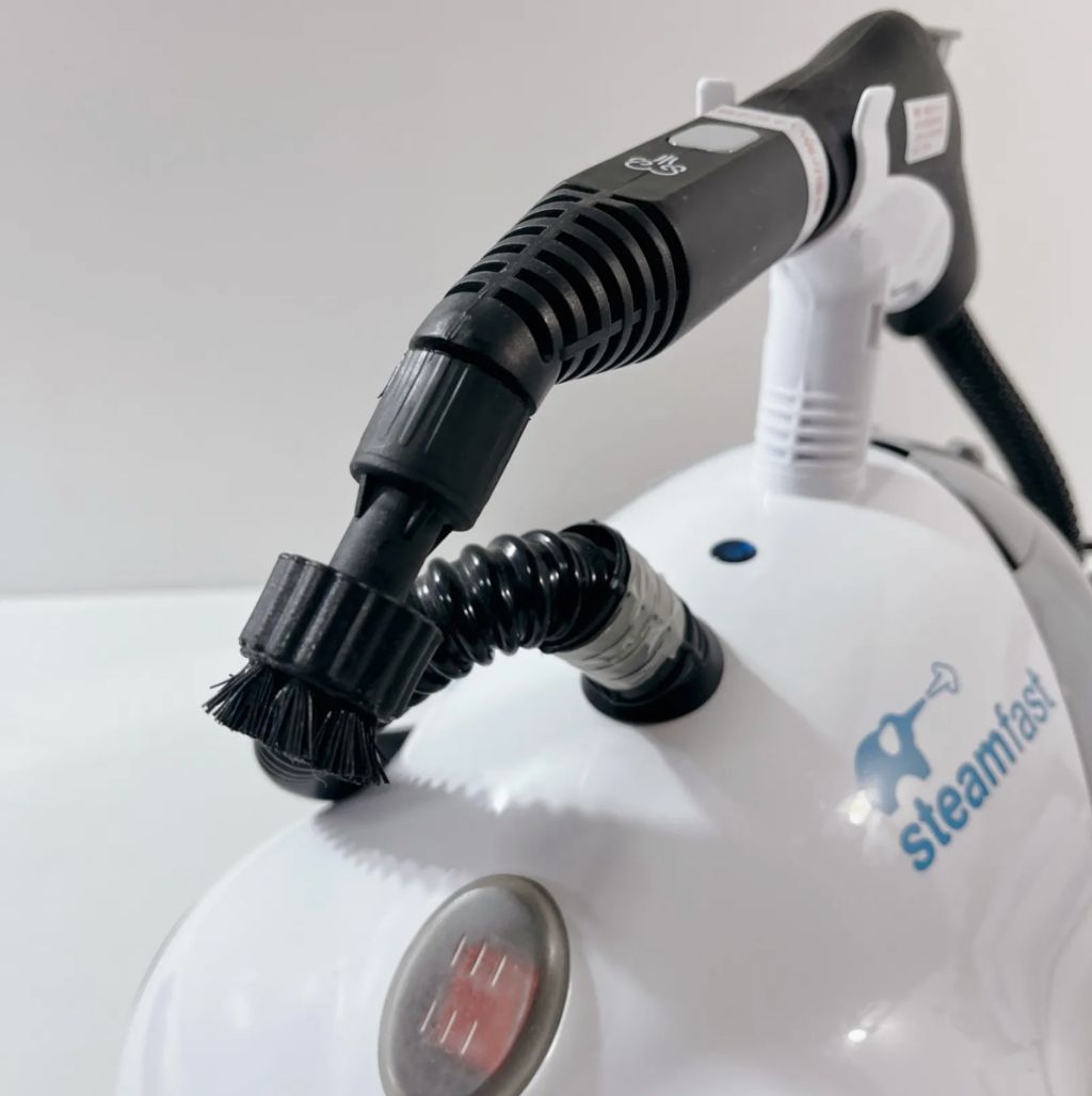 日本仕様正規品スチームファーストミニ ハンディタイプスチームクリーナーのスチームファーストミニと専用洗剤