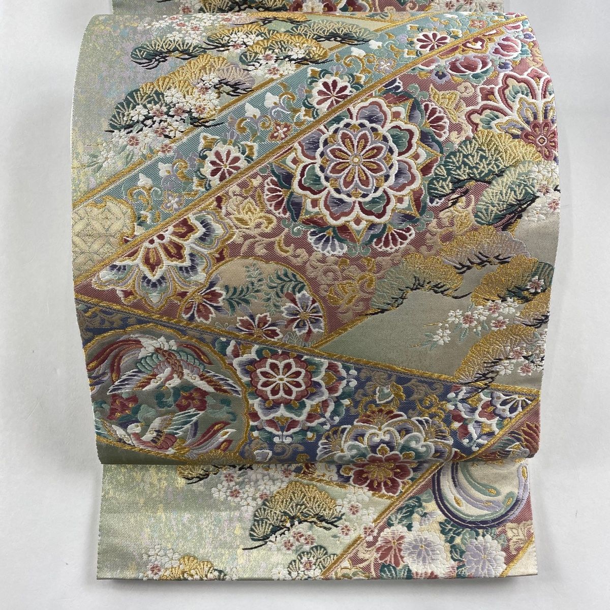 袋帯 美品 秀品 裂取麗華文 松 金糸 唐織 薄緑 六通 正絹 【中古