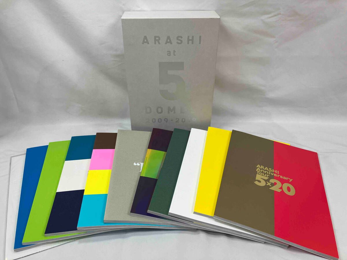 【期間限定値下げ！】嵐 ARASHI at 5DOMES 2009-2019 ARASHI at 5 DOMES 2009-2019 嵐 写真集 - メルカリ