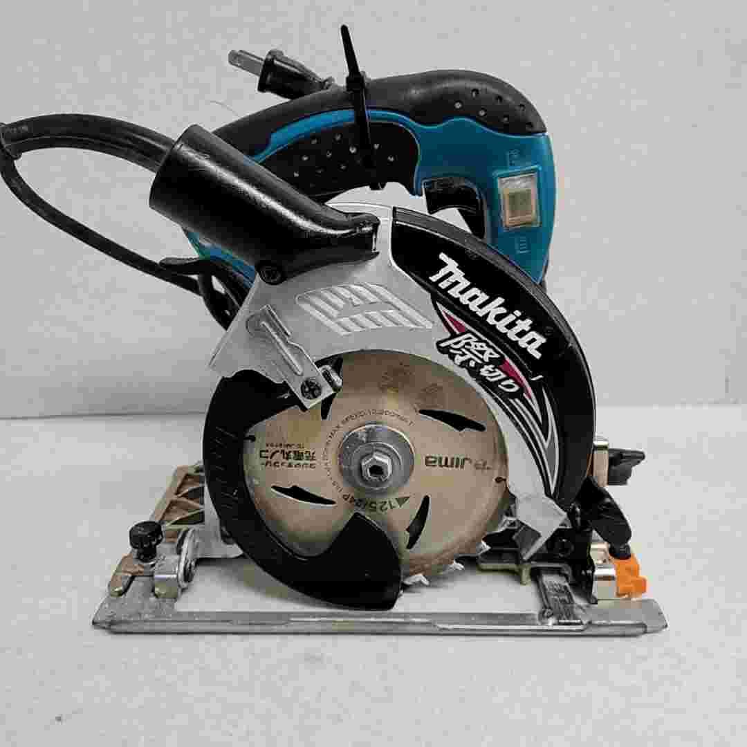 マキタ(makita) 内装マルノコ 5241【町田店】 マキタ(makita) 内装マルノコ 5241【町田店】