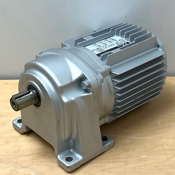 富士変速機株式会社 ギヤードモータ平行軸 VX02-030M VXシリーズ 三相