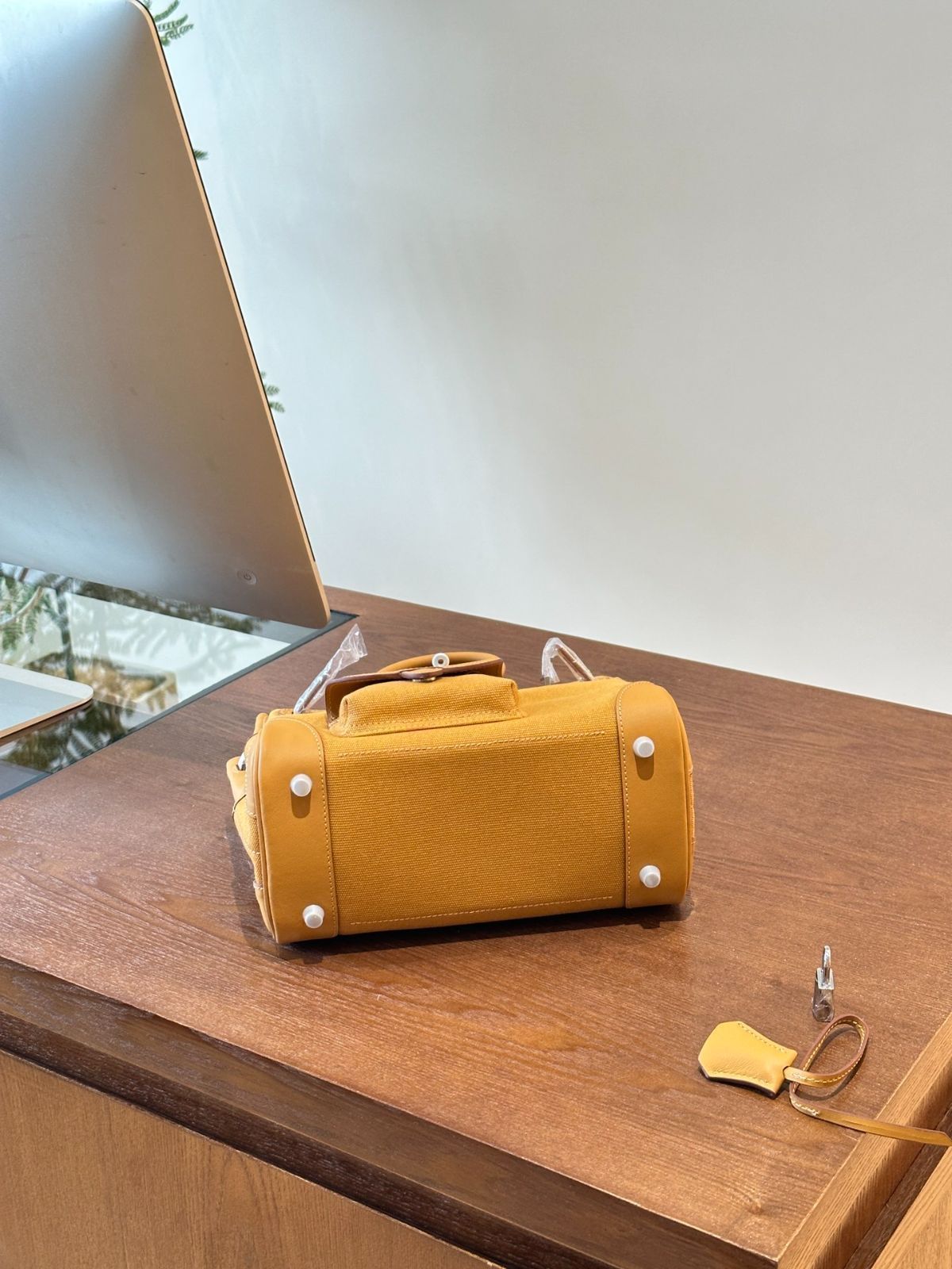 ショルダーバッグ