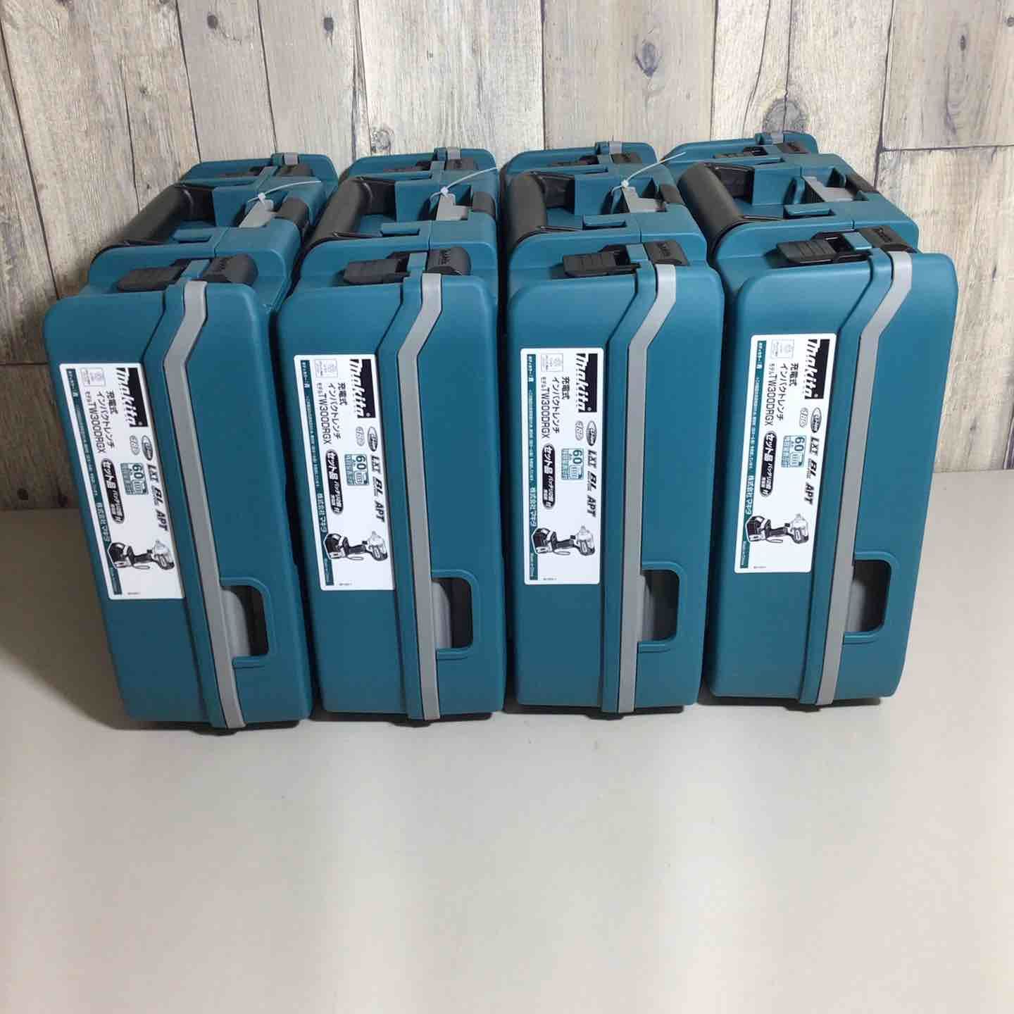 ♥品 マキタ makita コードレス インパクトレンチ TW300DRGX 4台セット 戸田店