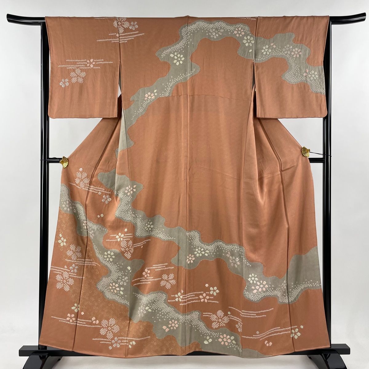 訪問着 身丈157cm 裄丈65cm M 袷 花 霞 絞り 金彩 茜色 正絹 名品  