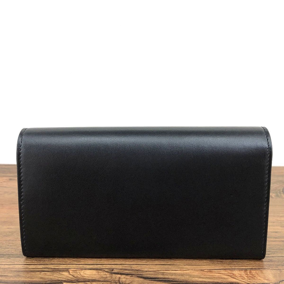 121 送料込み！ 未使用品 Salvatore Ferragamo 長財布 22-D999  