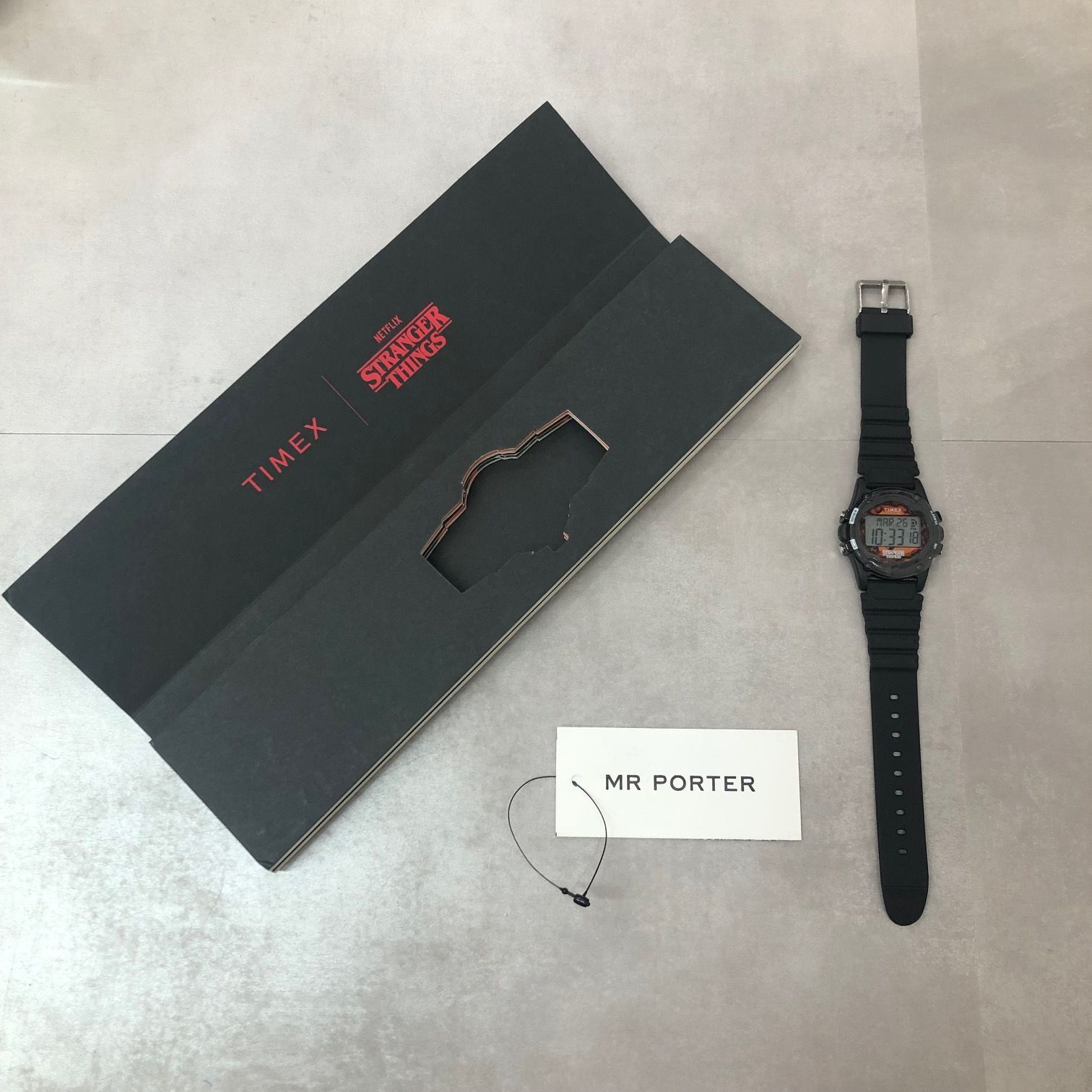 【TIMEX】ストレンジャーシングス コラボ時計 タイメックス、数字が逆さまな「Stranger Things」コラボ時計