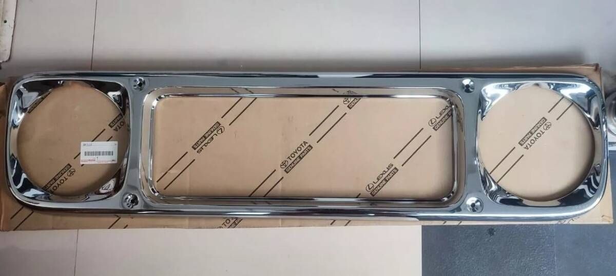 新品 トヨタ純正 40 ランドクルーザー プラド フロントグリル メッキ  