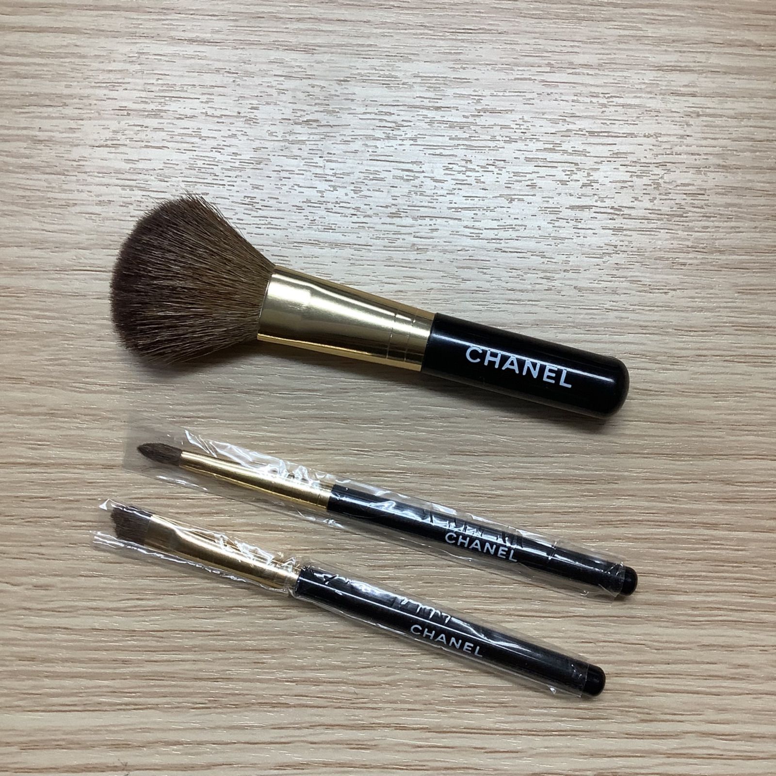 CHANEL メイクブラシ 3本セット - メルカリ