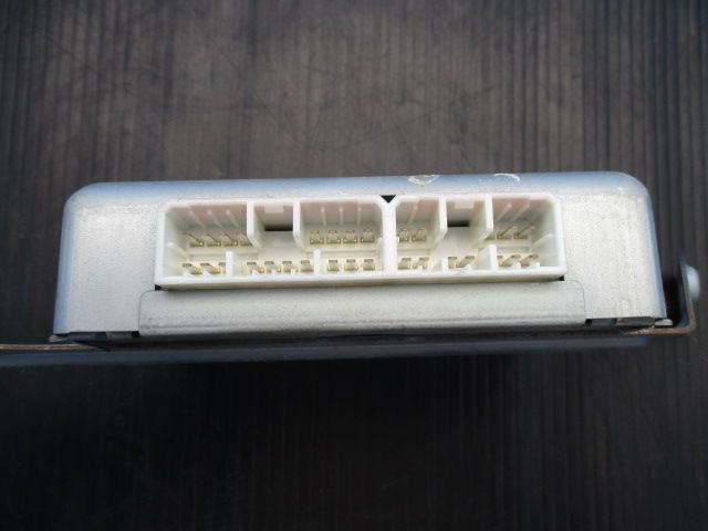 ジムニーJB23W エレクトリカルコントローラ/4AT 中古品 - メルカリ