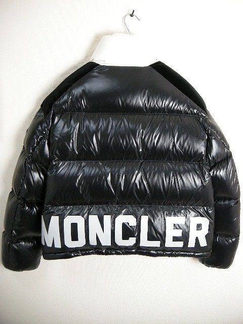 MONCLER CHOUELLE匿名配送です