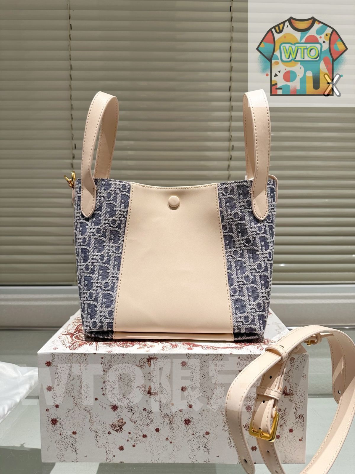 今日WTO】Christian Dior Signaturea Bucket Bag クリスチャン