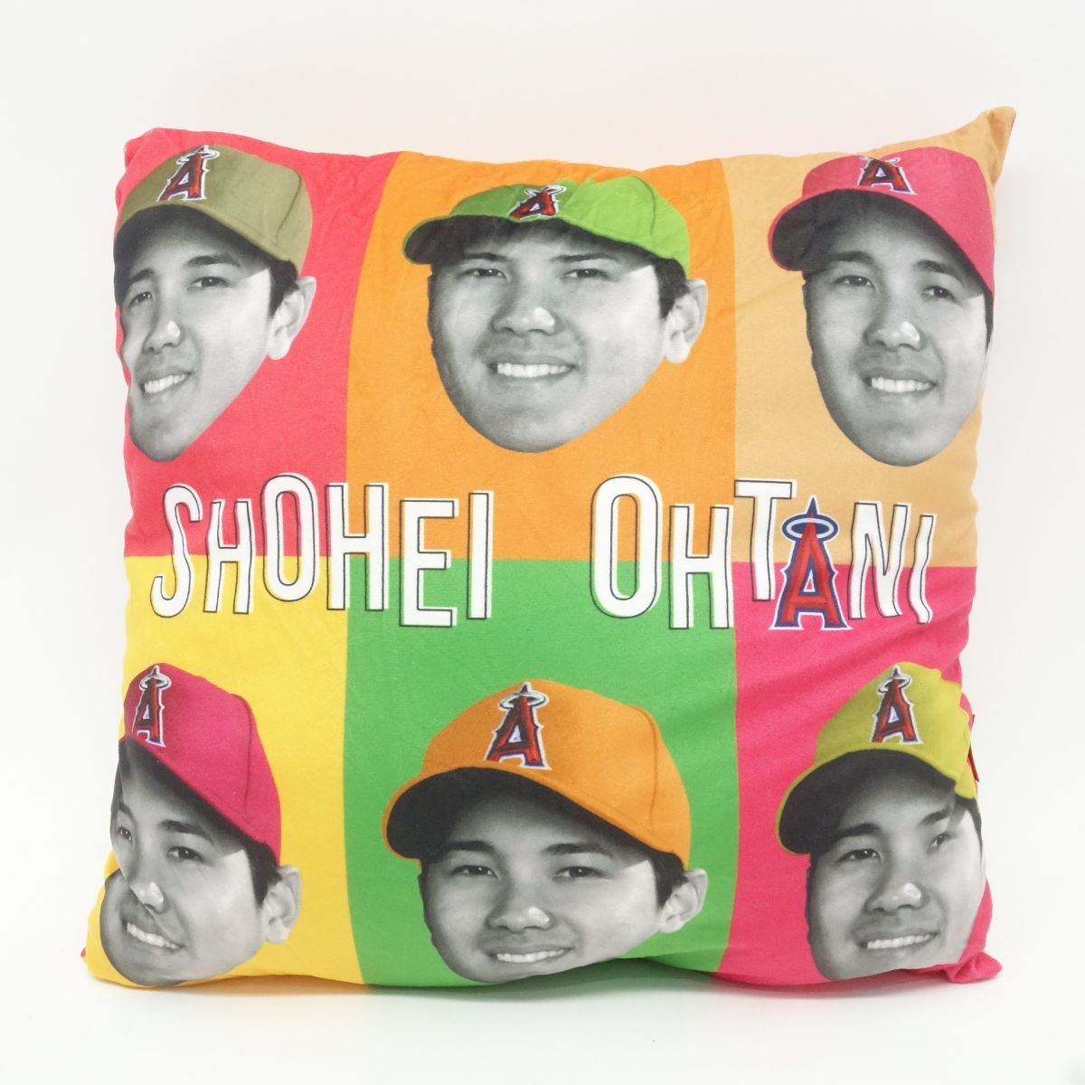 大谷翔平 顔だらけピロー ロサンゼルスエンゼルス 枕 クッション 球場配布 ※中古 - メルカリ