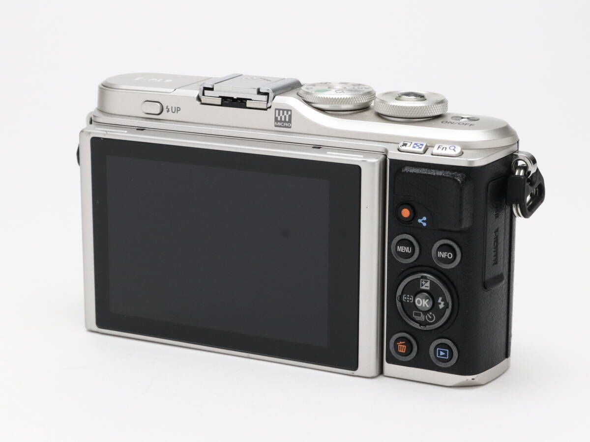 E-PL9