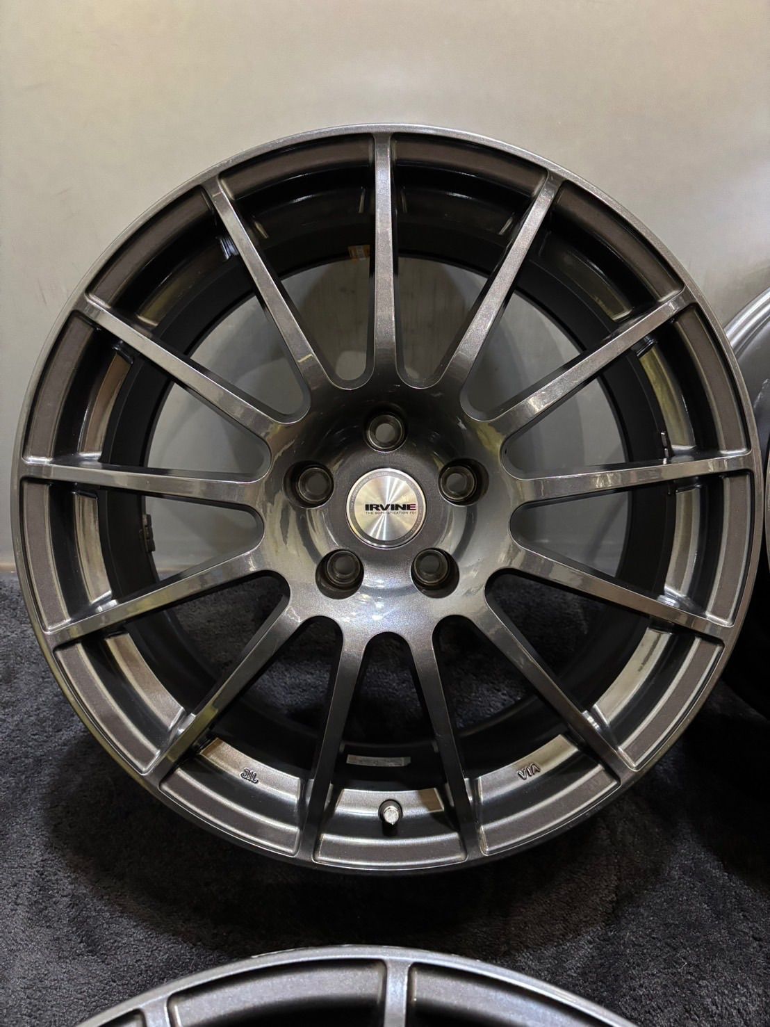 IRVINE 18インチ 8 J 32 112 5 H アルミホイール 4本 BMW 3シリーズ 4シリーズ アウディQ 3 等 2 I 172