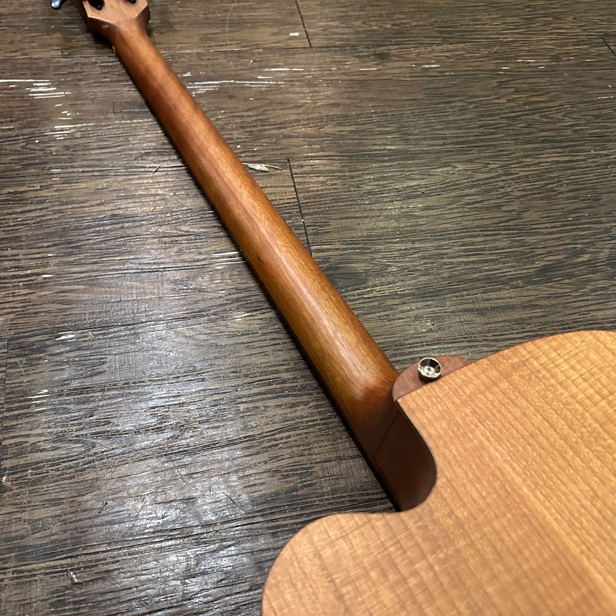 Acoustic Electric