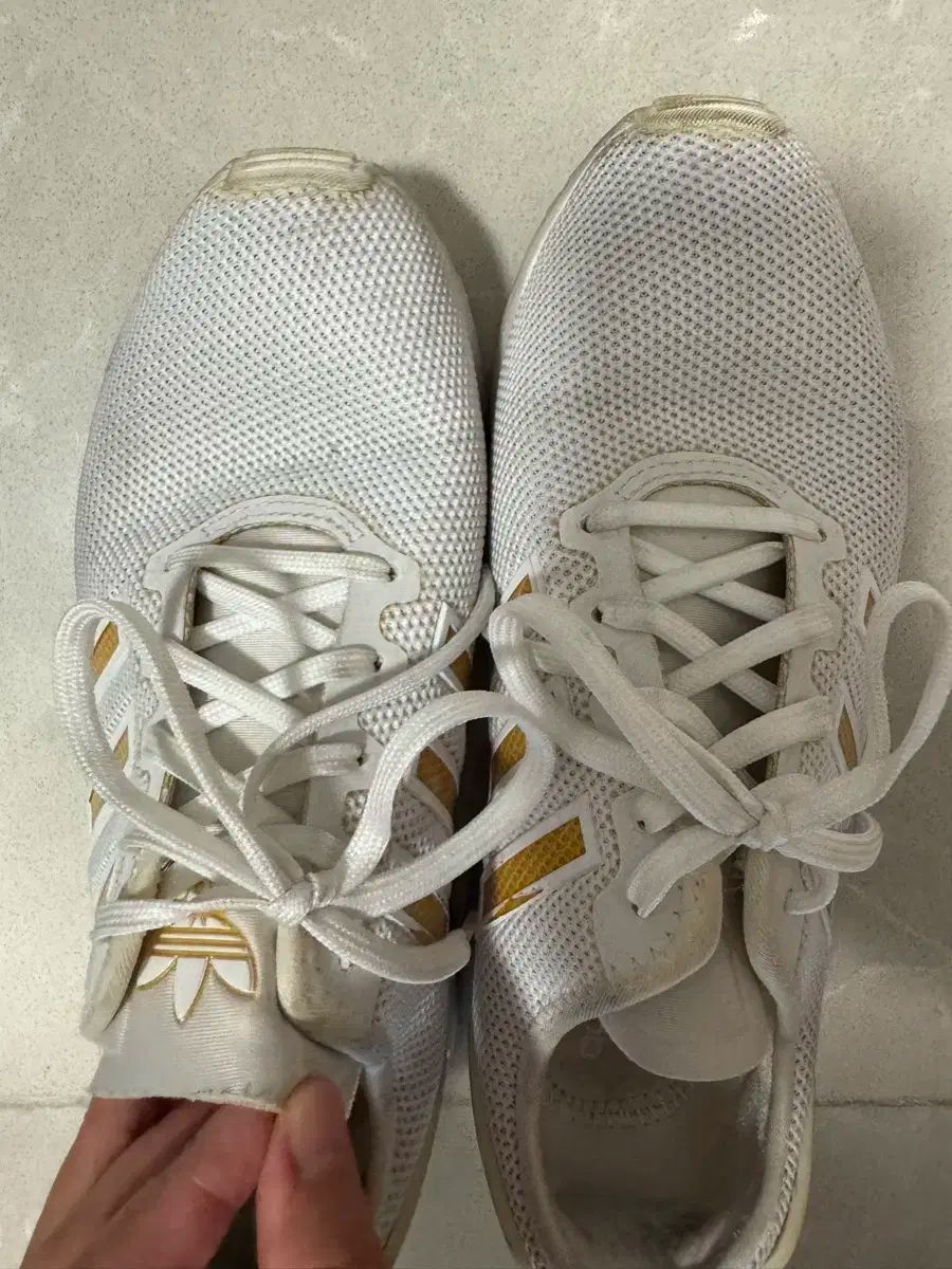 あ adidas(アディダス) zx 白 スニーカー 235 ー 240 フィットネス
