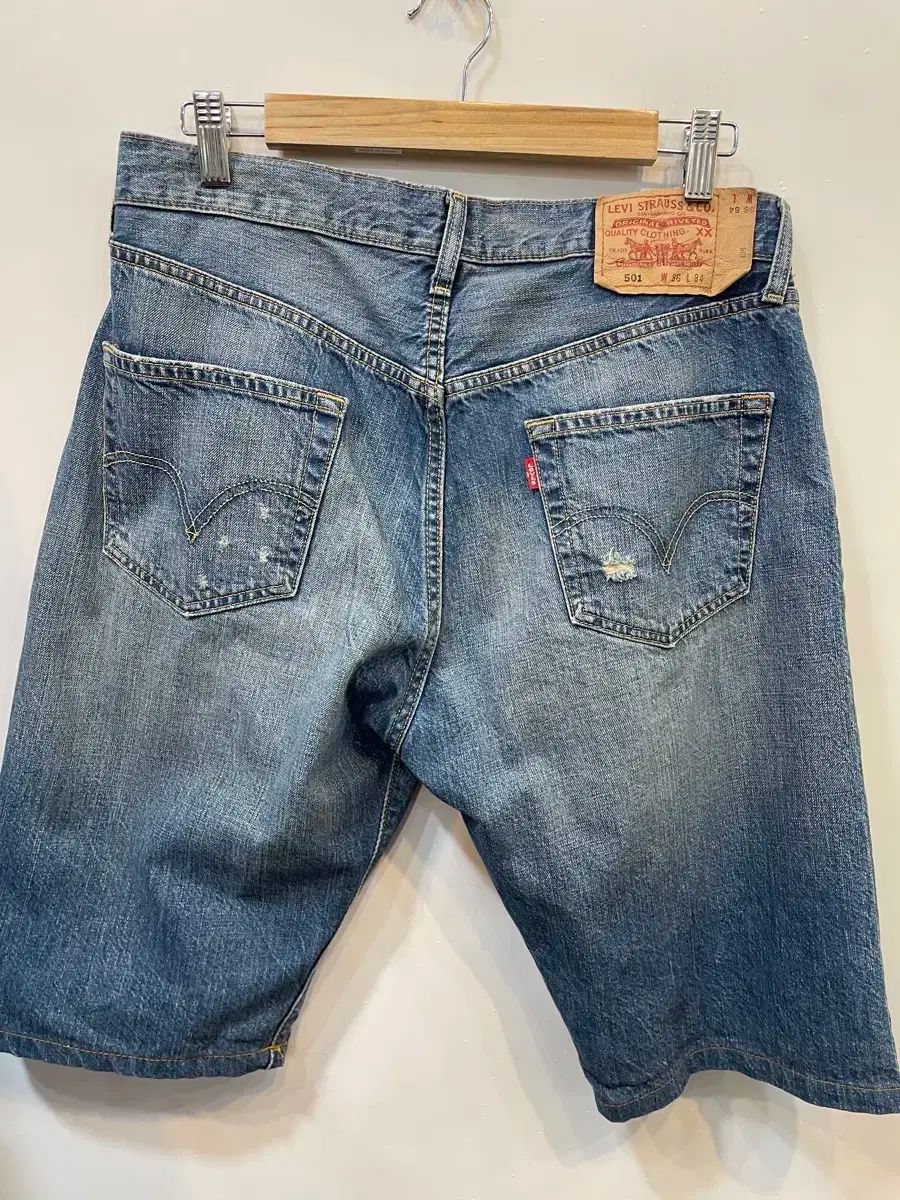 【雷市場（ポンジャン）商品韓国直送】 メンズ LEVI'S(リーバイス) 501 ハーフパンツ L