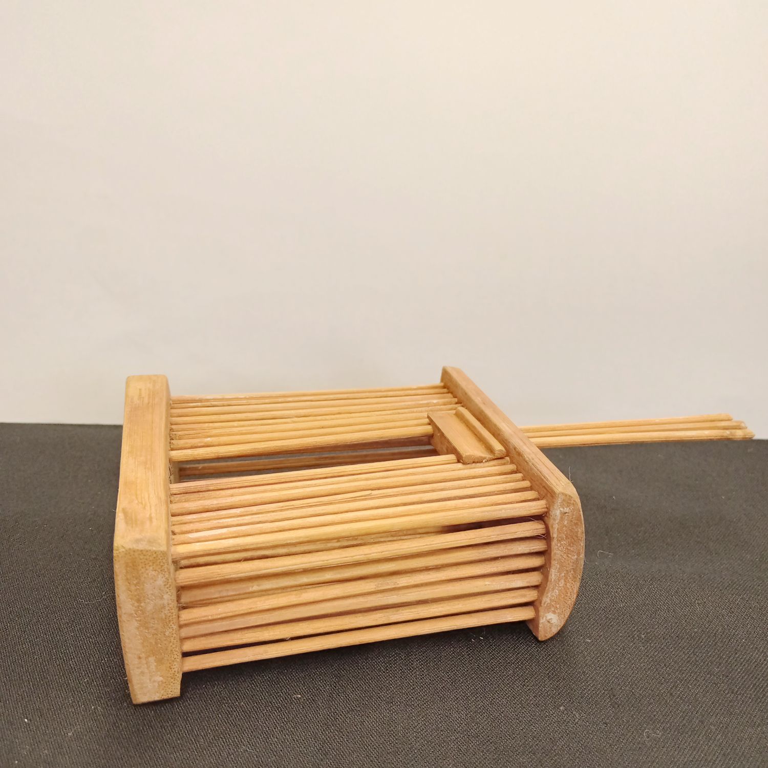 李朝 19世紀 竹造 虫籠 虫かご 小 幅7cm cricket cage 0055 - メルカリ