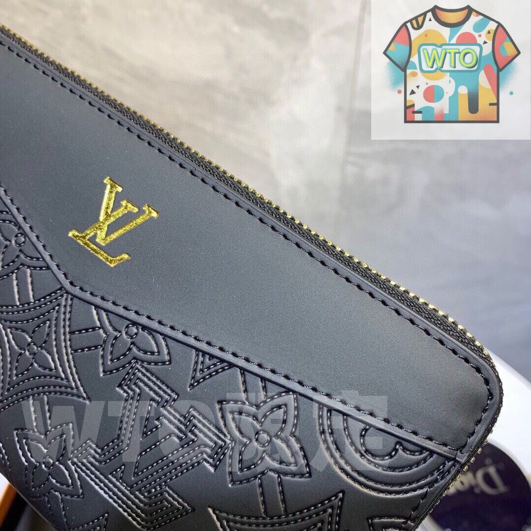 Louis Vuitton】今日特価！黒色 19x10cm 牛皮圧花ポーチ 送料