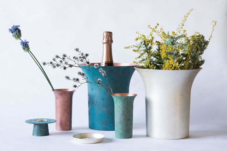 高岡銅器　on the wall mini 壁掛けフラワーベース朧銀（おぼろぎん 高岡銅器 on the wall mini 壁掛けフラワーベース朧銀（おぼろぎん