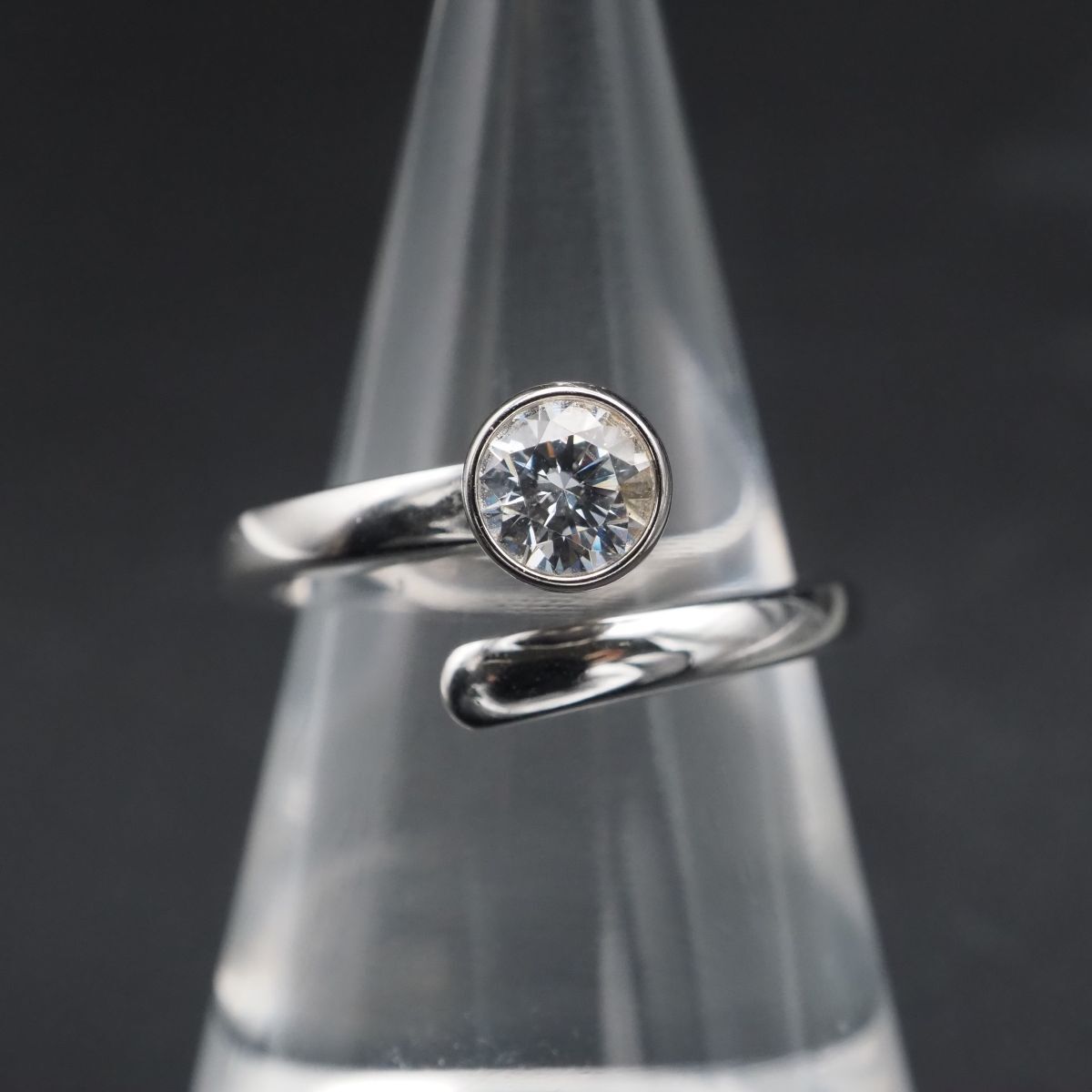 【セール】SWAROVSKI スワロフスキー　リング SWAROVSKI スワロフスキー リング 指輪 10号 ゴールド - メルカリ