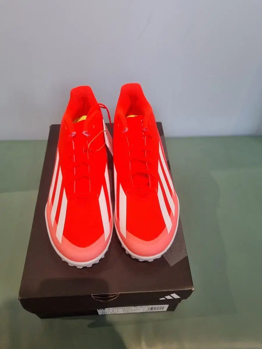 【雷市場（ポンジャン）商品韓国直送】 新品 adidas(アディダス) サッカーシューズ 275X クレイジー・ファスト クラブ TF
