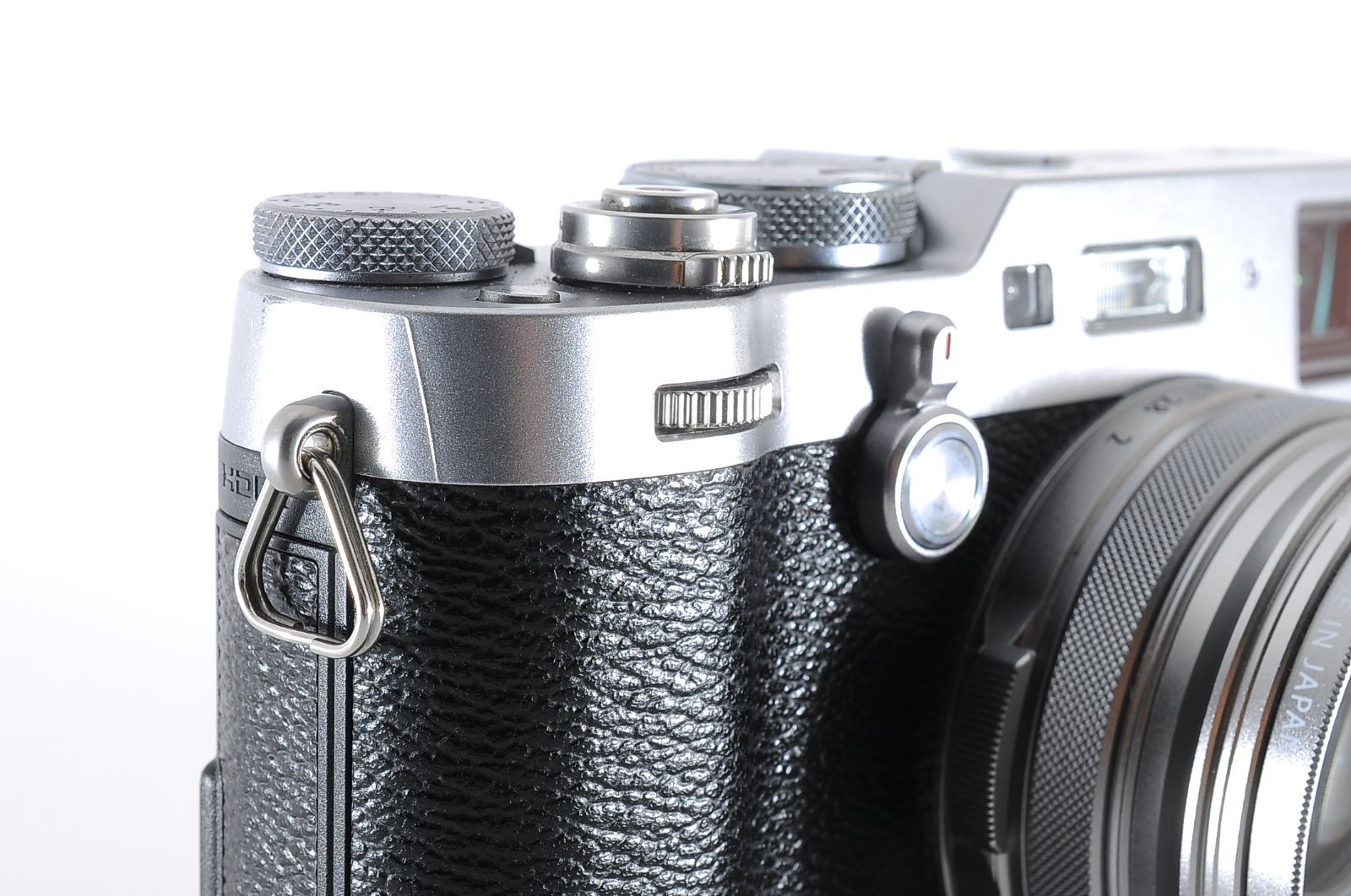 Fujifilm FinePix x100 シルバー デジタルカメラ □極上品□ FUJIFILM