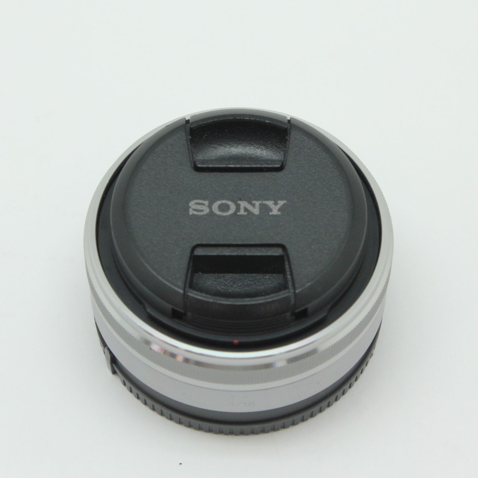 SONY E16mm F2.8 SEL16 F28