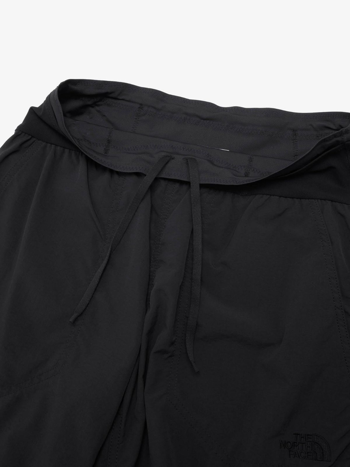 フリーランショーツ