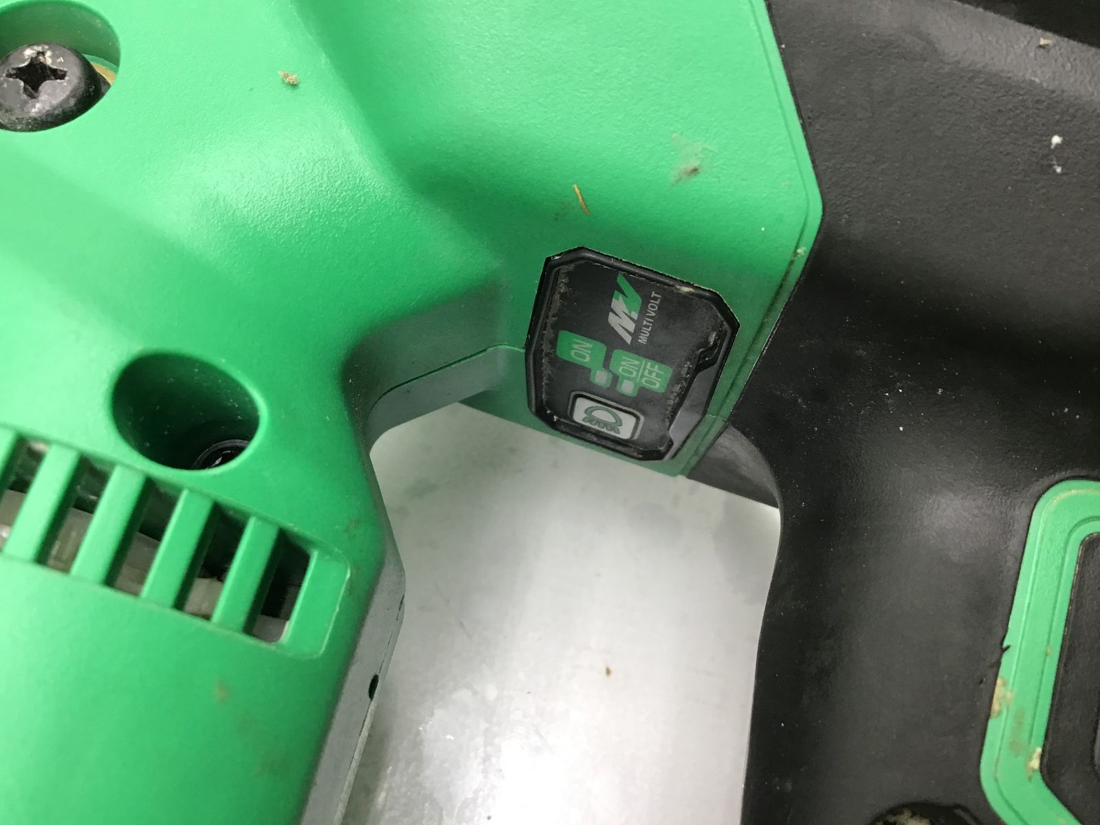 フォレストグリーン