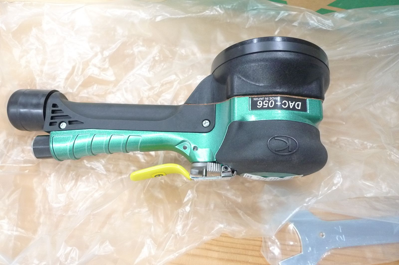 空研 非吸塵式デュアルアクションサンダー(糊付) DAC-056A エアサンダー 空圧工具 作業 DAC-056デュアルアクションサンダー [dac056] - 35,200円 : ミキ