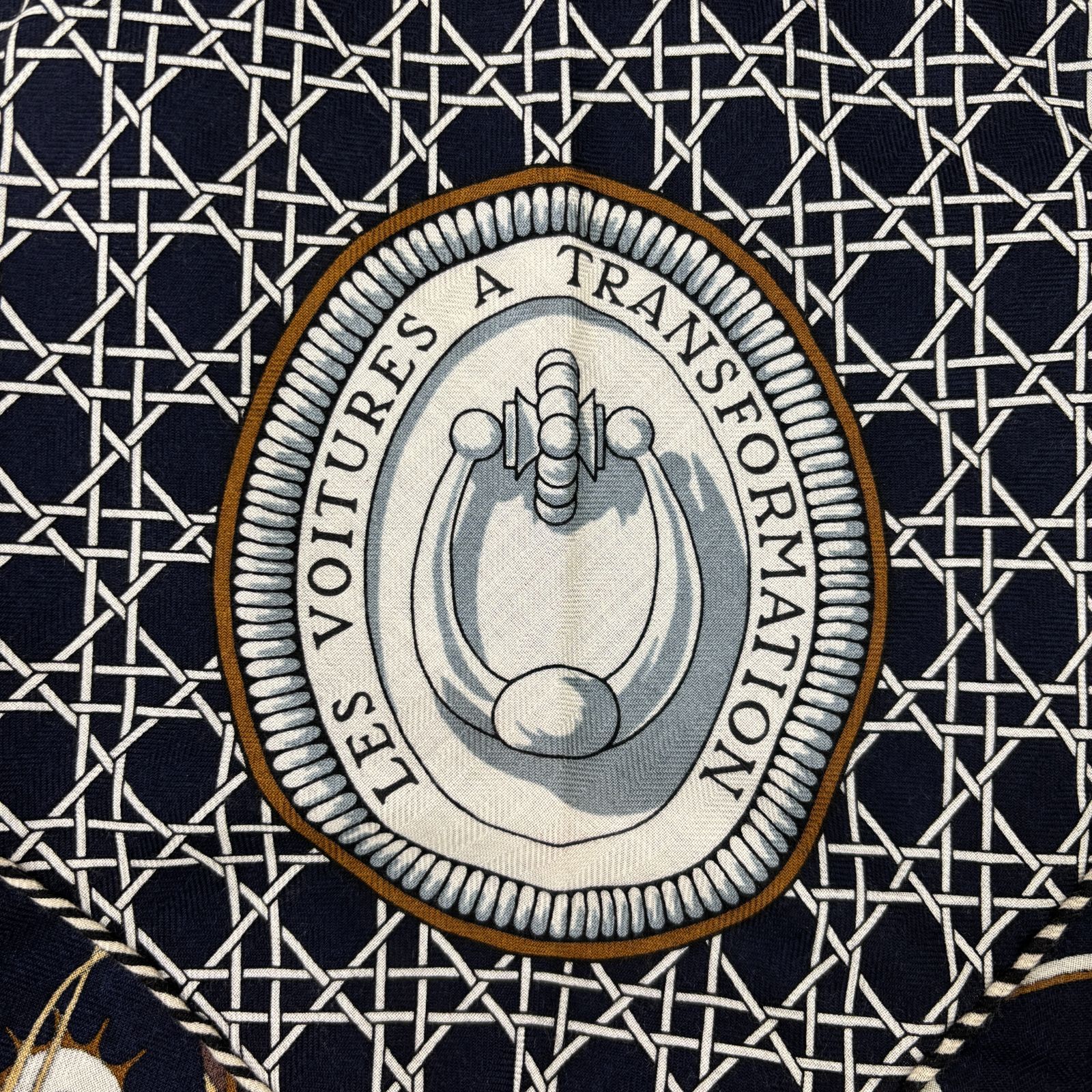 エルメス HERMES ショール トライアングルジェアン 《 折畳み式
