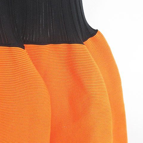 CFCL 半袖ワンピース 黒とオレンジ シーエフシーエル CFCL 半袖 ロング丈 ニット切替ワンピース