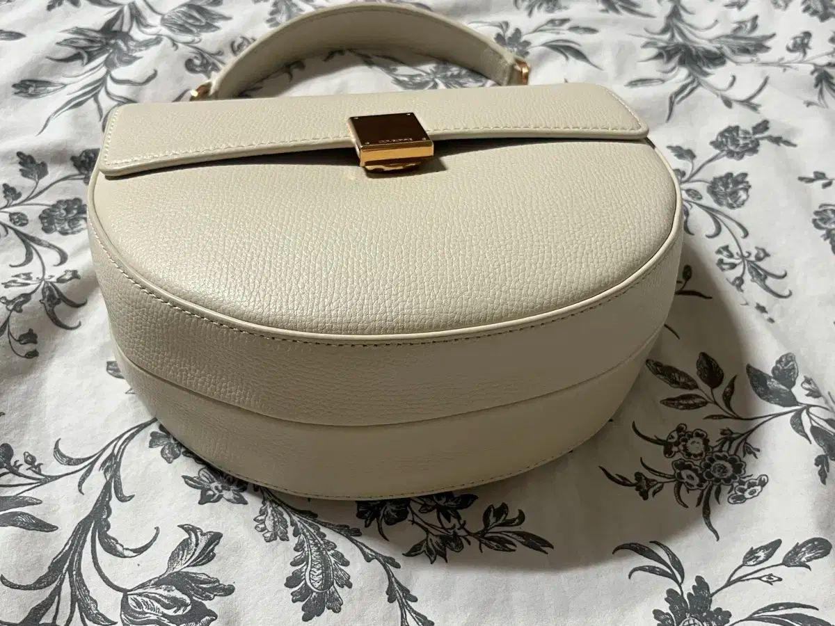 クロンヌ ポメロ