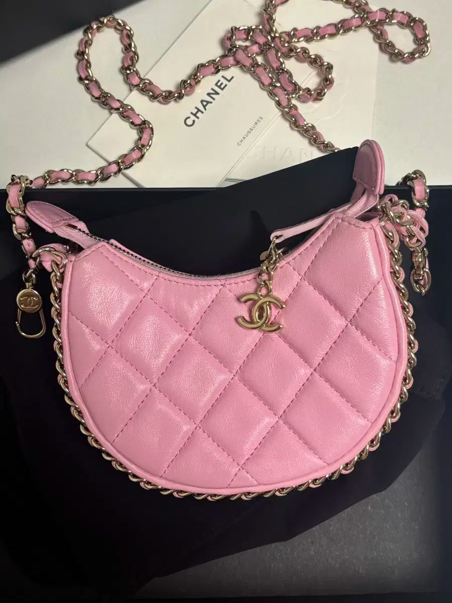 Chanel(シャネル) ハーフムーン ミニ ホーボーバッグ - メルカリ