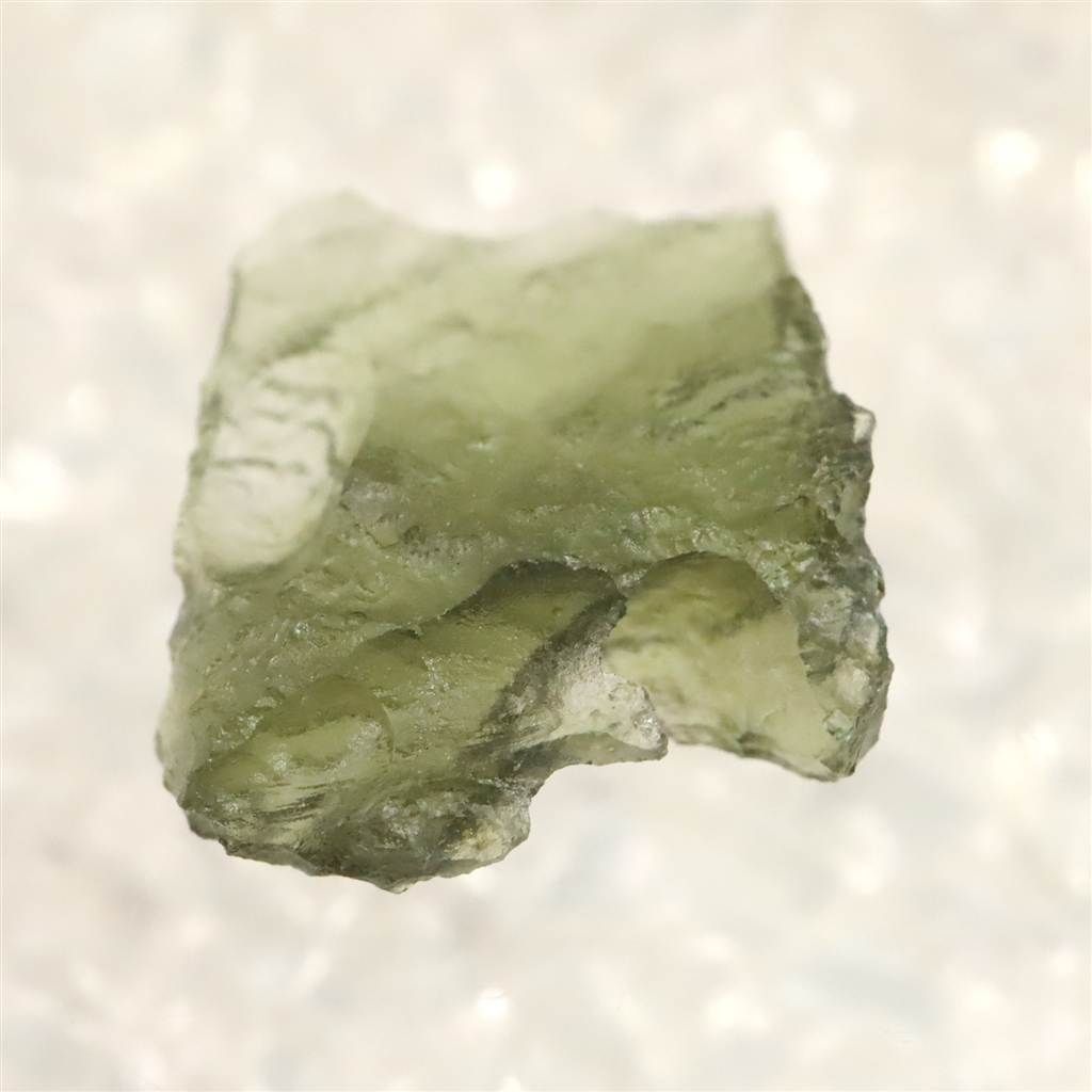 モルダバイト 原石 AA　0.95ｇ 【榎本通商75977】