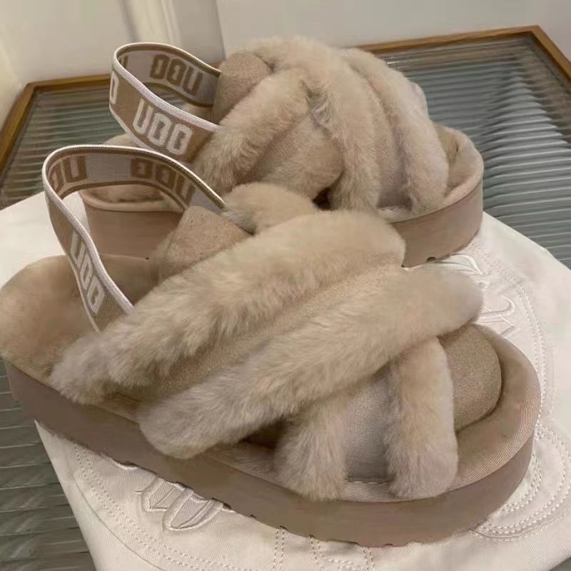 UGG SCUFFITA アグ スカッフィータ スライド サンダル 厚底ブラウン