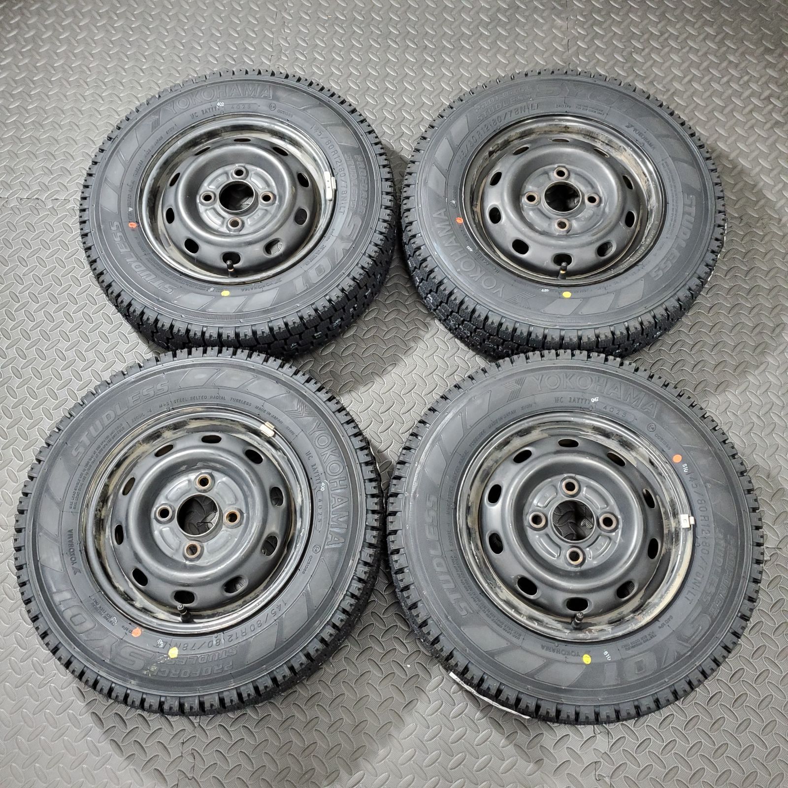 25年製 タイヤ 145|80R12 80|78N LT ヨコハマ SY01V スバル サンバー サンバーディアス スタッドレスタイヤ 冬タイヤ 1106R