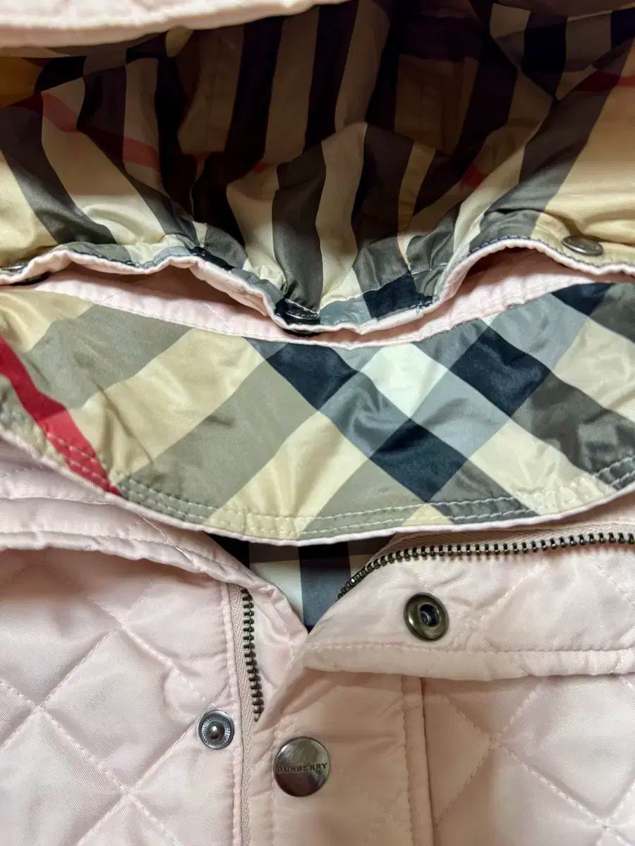 Burberry キッズ キルティングジャケット ピンク 152cm 12Y Burberry Kids キルティング ジャケット | ピンク | FARFETCH JP